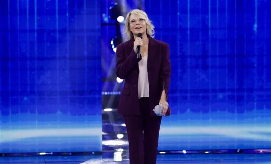 Sat, Mar 22, 2025: Night full of debuts, Canale 5's talent Amici (4m-27.9%) won pt slot VS Rai 1's talent Ne Vedremo delle Belle (3m-17.6%)