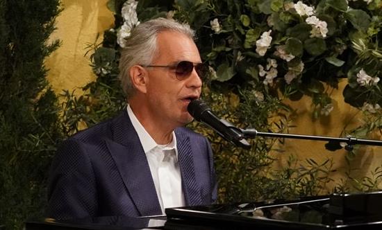 Andrea Bocelli's cameo for Canale's hit soap