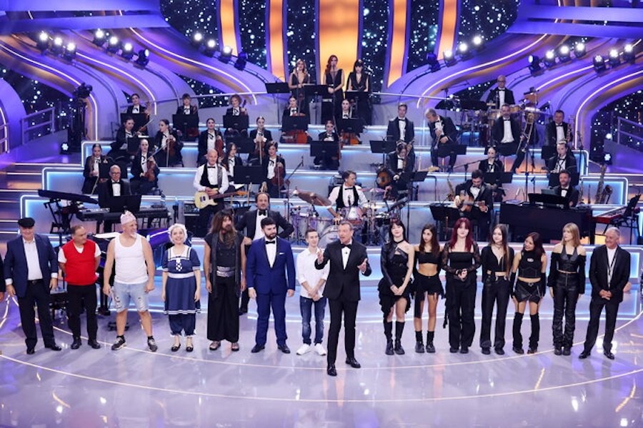 Wed, Nov 5, 2025: Rerun Montalbano won pt slot (18.6%); music event dedicated to Pavarotti (15.7%); debut for La Corrida (4.3%)