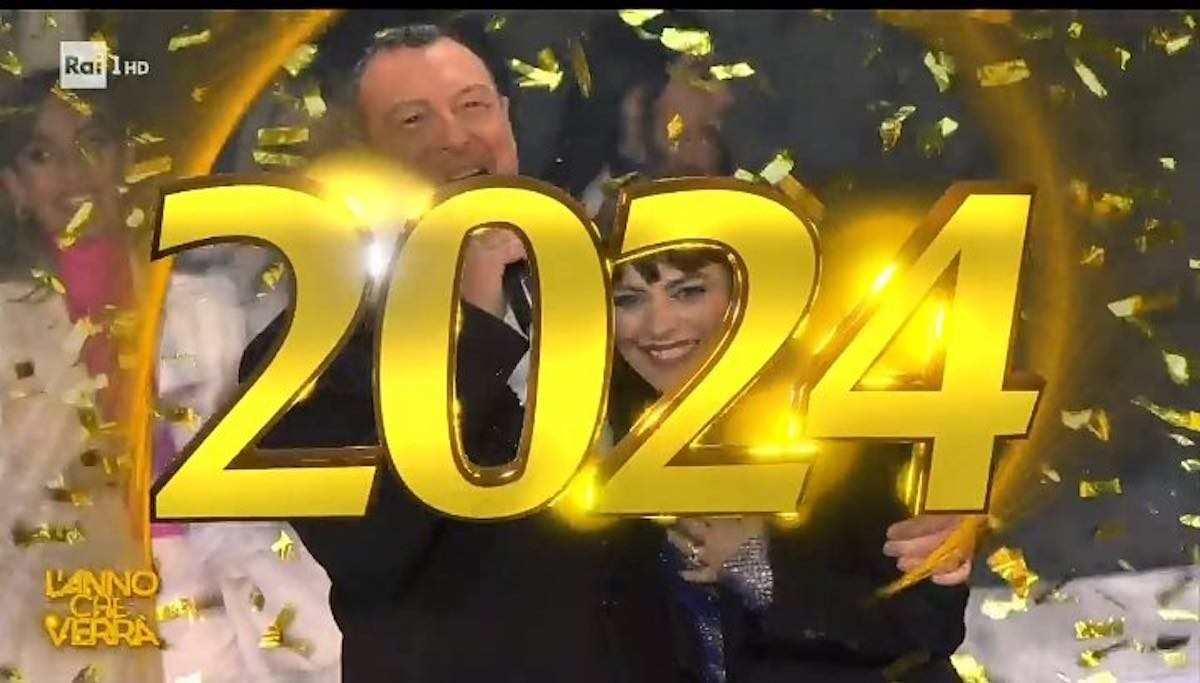 December 31, 2023: Rai 1 New Year Eve event L'anno Che Verrà (40.1%) won pt slot against Canale 5 event Capodanno in Musica (18.1%)