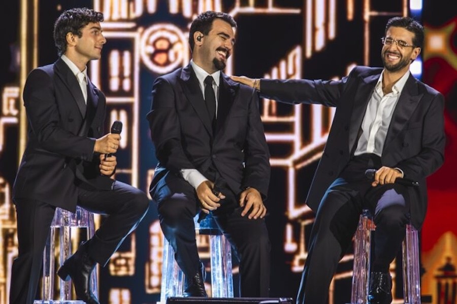 Wed, Oct 14, 2026: Rai 1 edges out Canale 5 as Tale e Quale Show (17.9%) leads prime time; Canale 5 premiere Il Volo (17.7%) music event