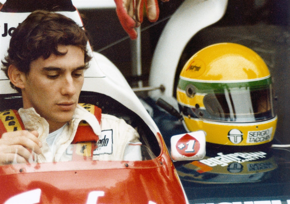 Sunday's Evening Dedicated to Ayrton Senna on His 30's Anniversary