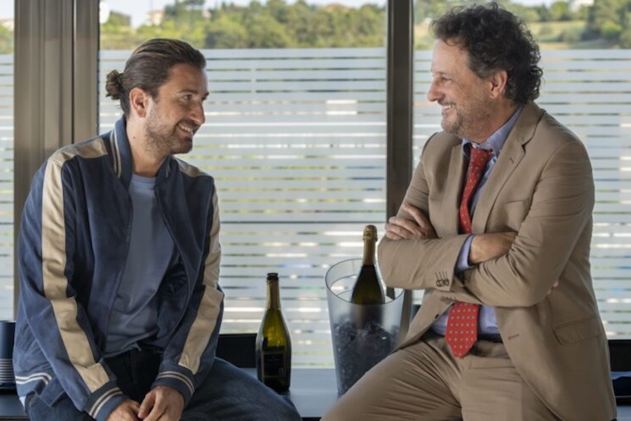 Mon, Apr 6, 2026: Italian Movie Io e Te Dobbiamo Parlare (15.7%) won pt slot; Miniseries Le Donne della Bibbia closed with 15.5%; The Floor Has Started With 5.5%