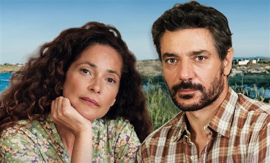 Friday, October 11: Tale e Quale show dominates the night (22.6%); on Canale 5 the debut of drama Storia di una famiglia perbene (13.3%); Fratelli di Crozza (6%); Bake Off Italia (3.6%) 